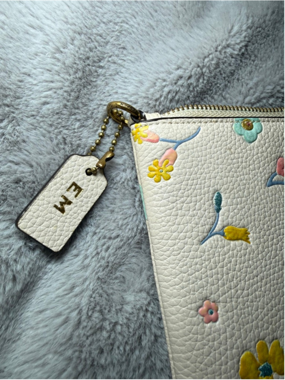 Women's Coach Off-White Floral Print Leather Wristlet (no strap) - Picture 3 of 8
